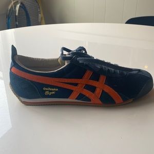 Asics Onitsuka Tiger size 10 Navy and orange